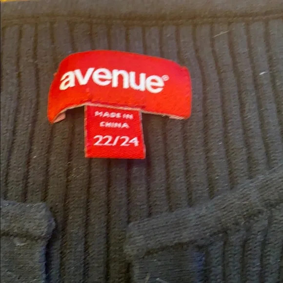 Avenue - Extreme stretchy black sweater - Picture 3 of 6
